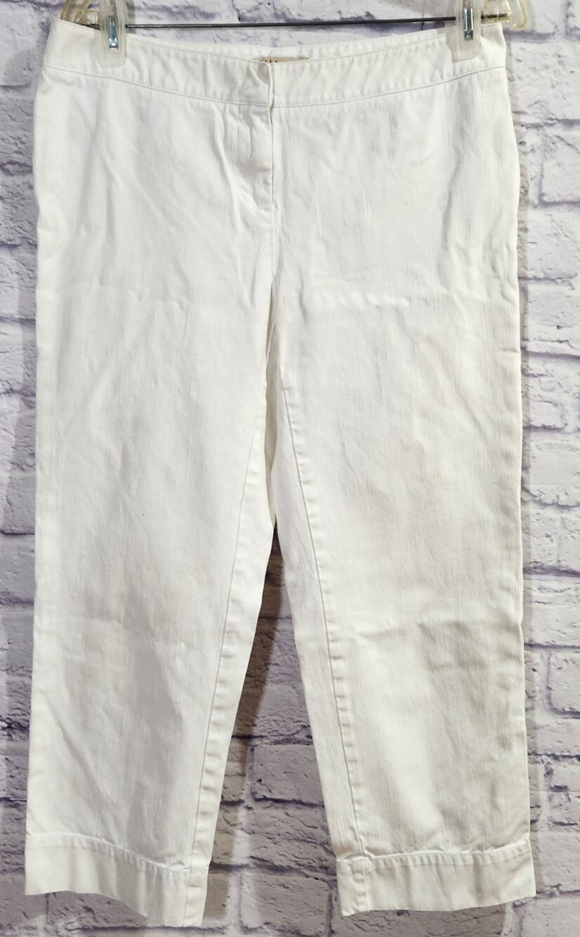 CAbi White Flat Front Ankle Length Jeans 8 Lightweight Soft Pockets Stretch